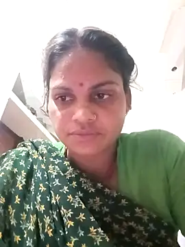 Snapshot of SHMA-77 chatting on 11-03-25, 03:46 SHMA-77 online show from 11-03-25, 03:46