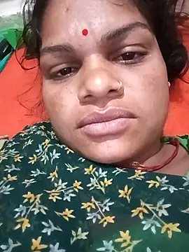 Snapshot of SHMA-77 chatting on 11-07-25, 12:10 SHMA-77 online show from 11-07-25, 12:10