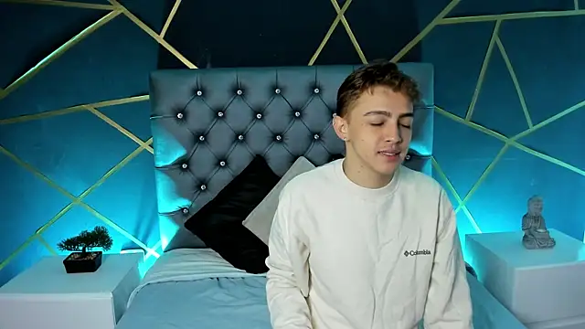 Lian Miller1  online show from 10-09-25, 12:14