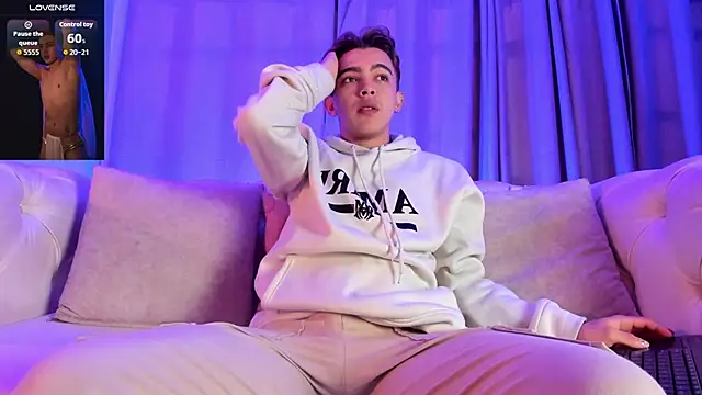 Lian Miller1  online show from 12-15-25, 12:31