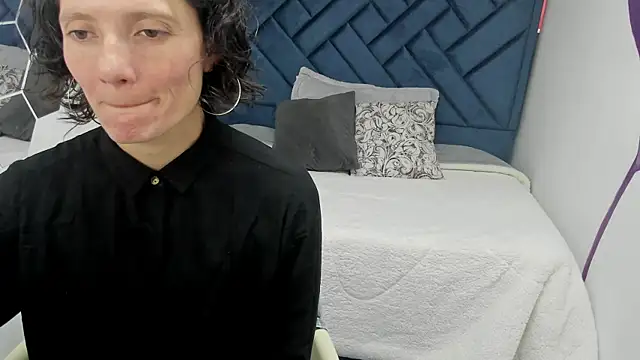 Valery More   online show from 11-25-25, 12:27