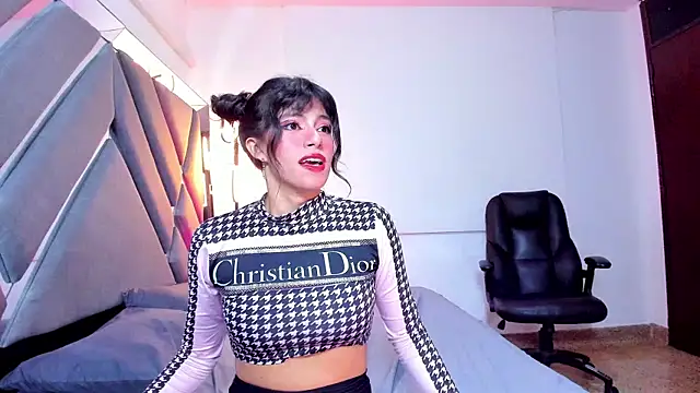 Misaki Kai online show from 10-01-25, 04:51