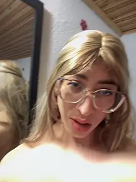 NICOLLE  12 online show from 11-30-25, 02:15