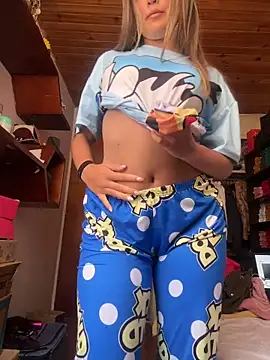 Miia Millerr online show from 12-18-25, 02:23