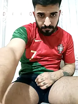 Snapshot of mehmets27 chatting on 10-28-25, 10:23 mehmets27 online show from 10-28-25, 10:23