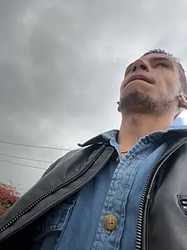 wiland hot23 online show from 10-17-25, 06:32