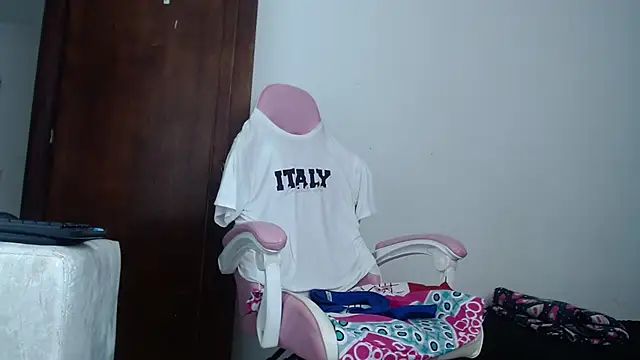 Adrew fox online show from 10-23-25, 05:33