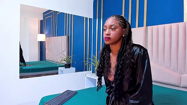 AmaraFierce online show from 10-21-25, 11:22