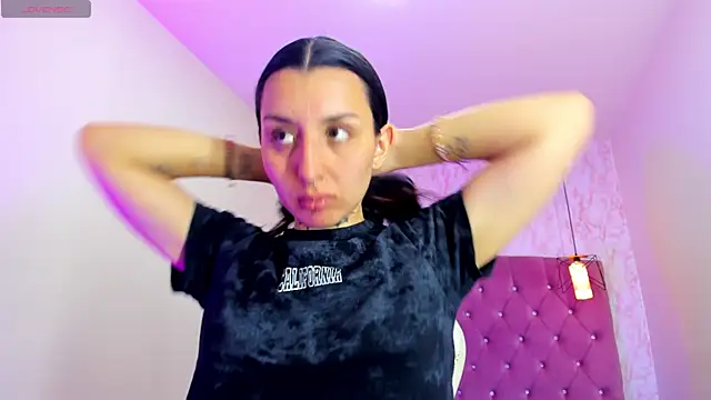 Iris  77 online show from 10-29-25, 07:15