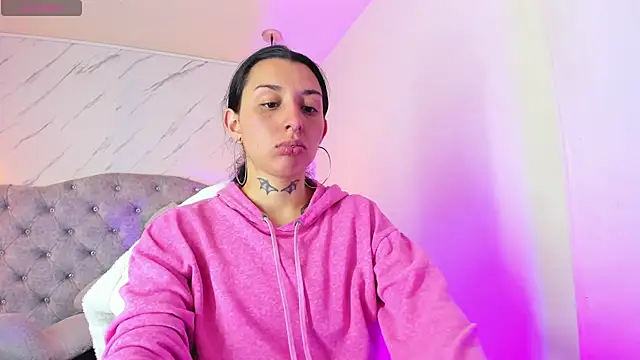 Iris  77 online show from 11-03-25, 04:30