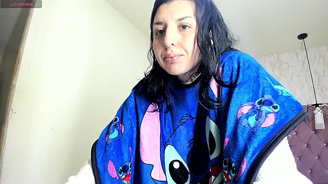 Iris  77 online show from 12-18-25, 12:00