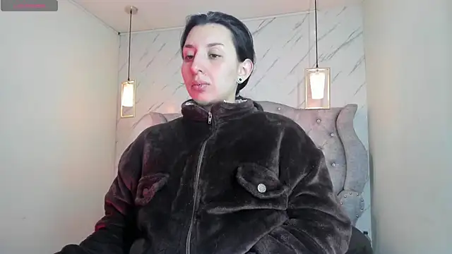 Iris  77 online show from 12-19-25, 12:34