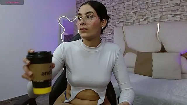 Snapshot of casse_tay chatting on 11-15-25, 03:37 casse tay online show from 11-15-25, 03:37