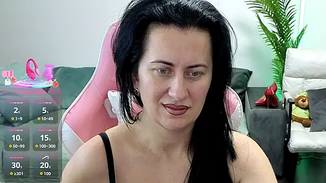 Snapshot of monnica_vibe_ chatting on 09-29-25, 09:52 monnica vibe  online show from 09-29-25, 09:52