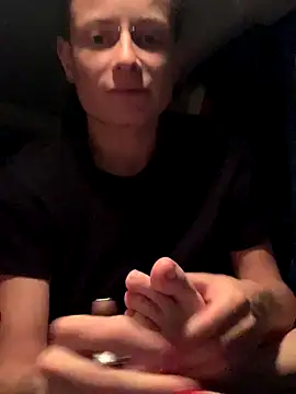 GoldenPussy1329 online show from 11-06-25, 09:48