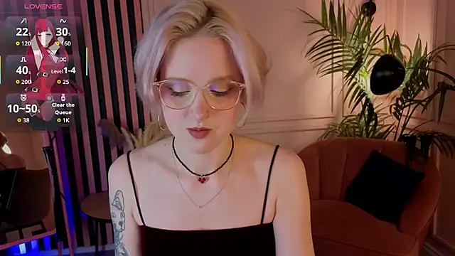 luna son online show from 11-28-25, 05:54