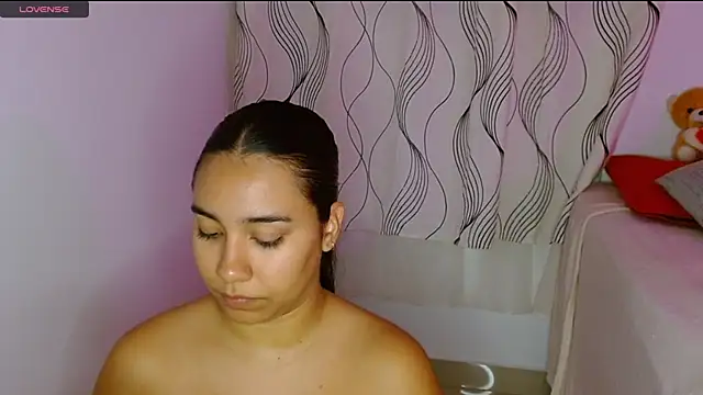 Snapshot of Sofi_Booty07 chatting on 10-16-25, 02:34 Sofi Booty07 online show from 10-16-25, 02:34