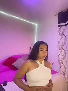 Snapshot of Sofi_Booty07 chatting on 11-04-25, 12:54 Sofi Booty07 online show from 11-04-25, 12:54