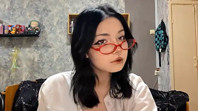 Beeping Creature online show from 11-13-25, 04:50