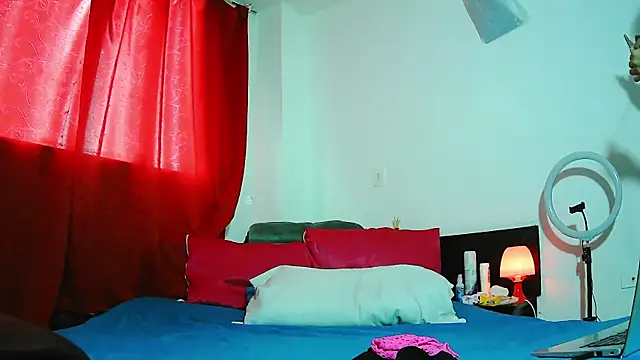 MissAsly online show from 11-20-25, 01:22