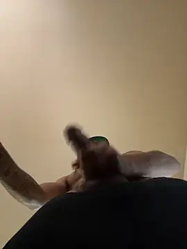 Snapshot of thefreakscomeoutatnight chatting on 10-25-25, 04:46 thefreakscomeoutatnight online show from 10-25-25, 04:46