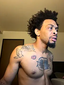 Snapshot of thefreakscomeoutatnight chatting on 11-02-25, 10:17 thefreakscomeoutatnight online show from 11-02-25, 10:17