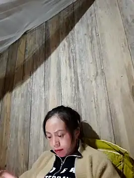 Tuyet xx online show from 10-26-25, 01:06