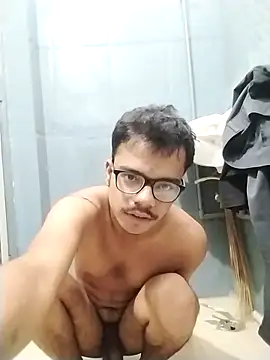 sexybobby13 online show from 10-15-25, 08:58