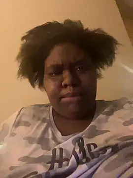 Snapshot of Angelslays chatting on 09-28-25, 08:20 Angelslays online show from 09-28-25, 08:20