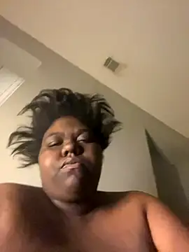 Snapshot of Angelslays chatting on 10-23-25, 06:02 Angelslays online show from 10-23-25, 06:02