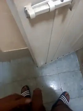 Snapshot of polla6459 chatting on 10-24-25, 09:06 polla6459 online show from 10-24-25, 09:06