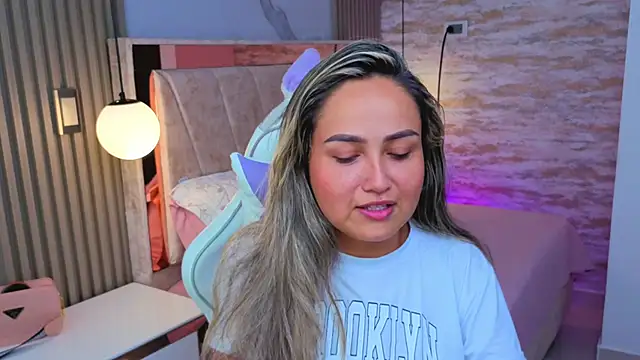 lila cute1 online show from 10-24-25, 08:16