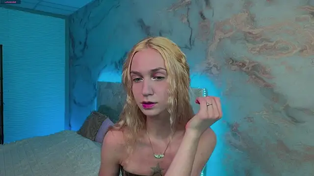 Snapshot of SerenaCrystall chatting on 07-30-26, 10:36 SerenaCrystall online show from 07-30-26, 10:36