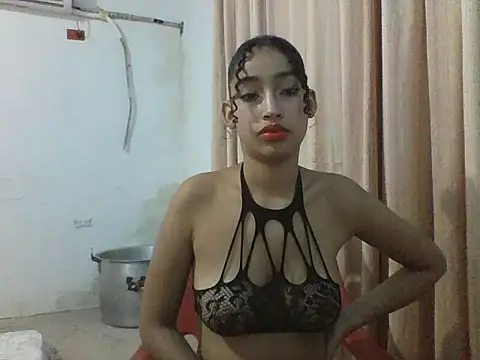 Snapshot of Keylirose chatting on 10-02-25, 03:46 Keylirose online show from 10-02-25, 03:46