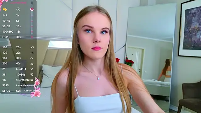 Snapshot of Lili_Lohan chatting on 11-22-25, 05:01 Lili Lohan online show from 11-22-25, 05:01