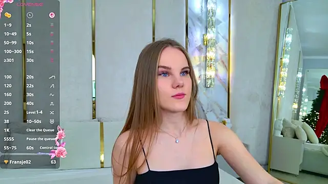 Snapshot of Lili_Lohan chatting on 11-24-25, 05:23 Lili Lohan online show from 11-24-25, 05:23