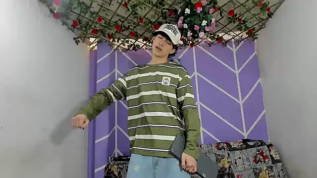 nexusboyhot online show from 10-04-25, 07:23