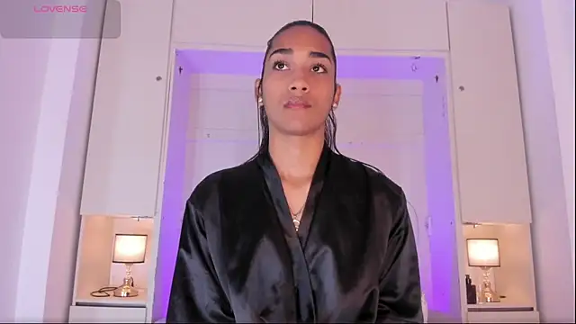 AnahiCollins online show from 10-11-25, 11:31