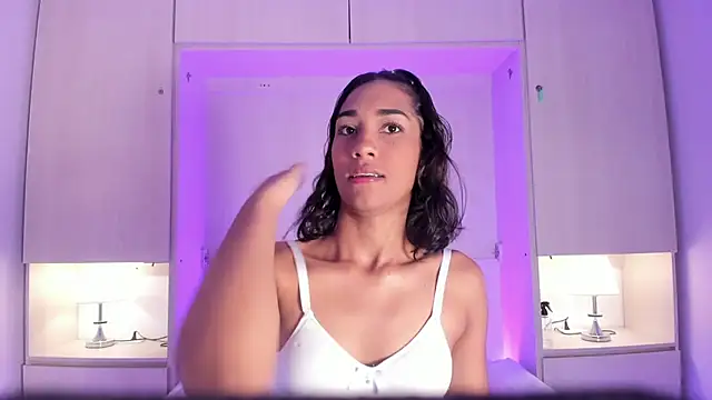 AnahiCollins online show from 04-21-26, 11:38