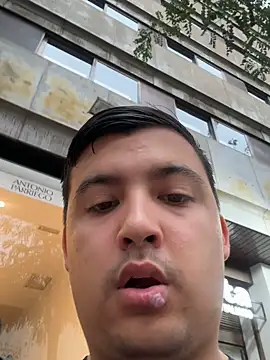 Snapshot of Luisgabi17 chatting on 10-31-25, 03:57 Luisgabi17 online show from 10-31-25, 03:57