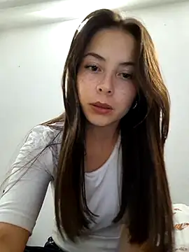 Snapshot of EmmaValencia_ chatting on 10-25-25, 03:14 EmmaValencia online show from 10-25-25, 03:14