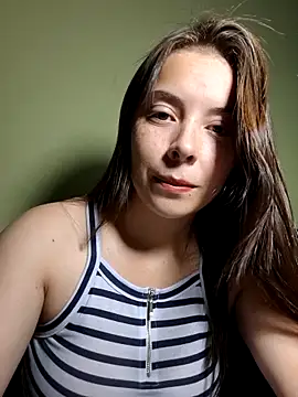 Snapshot of EmmaValencia_ chatting on 11-04-25, 04:44 EmmaValencia online show from 11-04-25, 04:44