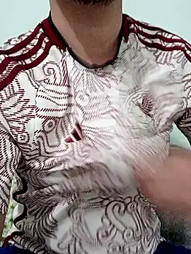 Snapshot of Zero231212 chatting on 11-14-25, 03:05 Zero231212 online show from 11-14-25, 03:05