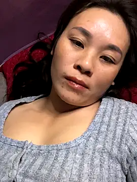 Snapshot of Suna-ny chatting on 11-22-25, 12:31 Suna-ny online show from 11-22-25, 12:31