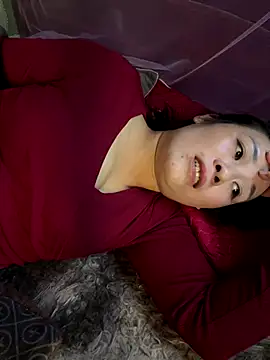 Snapshot of Suna-ny chatting on 11-25-25, 06:24 Suna-ny online show from 11-25-25, 06:24