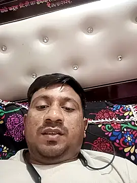 Snapshot of SlipperyRebound0 chatting on 09-28-25, 06:35 SlipperyRebound0 online show from 09-28-25, 06:35