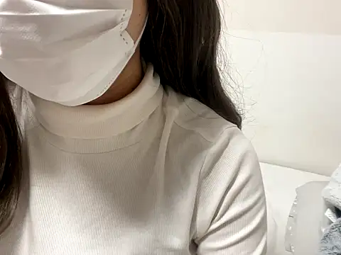 Snapshot of Toriyufu chatting on 12-16-25, 10:48 Toriyufu online show from 12-16-25, 10:48