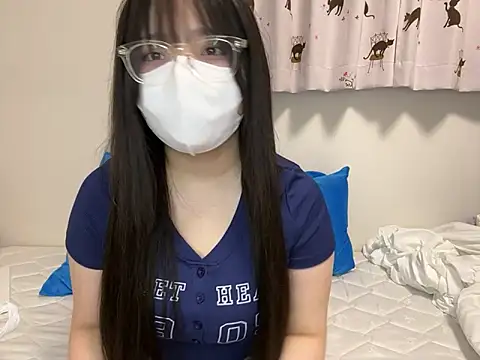 YUKINA 00 online show from 10-15-25, 04:51