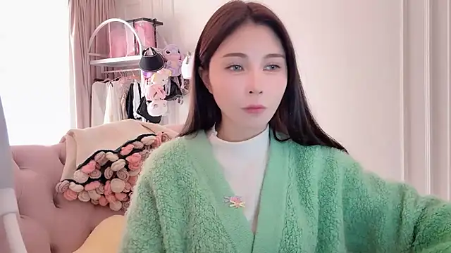 Snapshot of Titi-175 chatting on 11-21-25, 04:11 Titi-175 online show from 11-21-25, 04:11