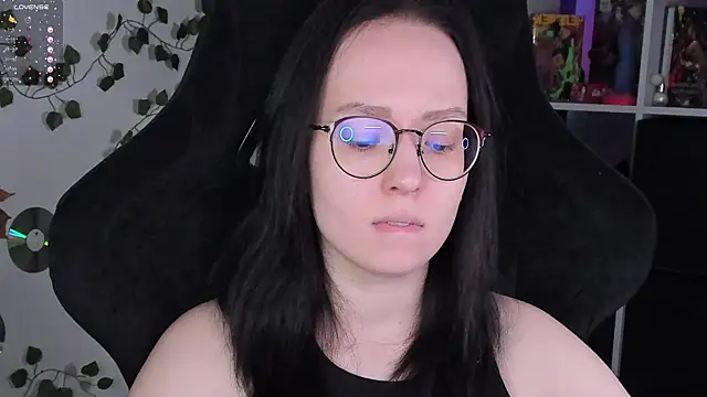Snapshot of power_robynn chatting on 10-20-25, 04:40 power robynn online show from 10-20-25, 04:40